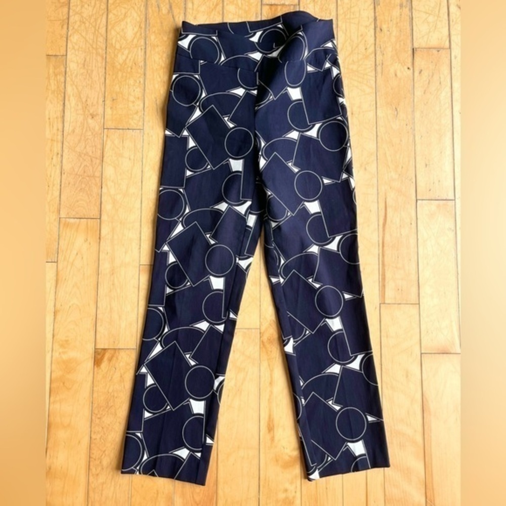 Joseph Ribkoff Navy Blue and White Geometric Pants Size 6